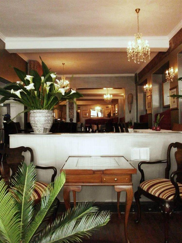 Tudor Hotel Cape Town Exterior photo