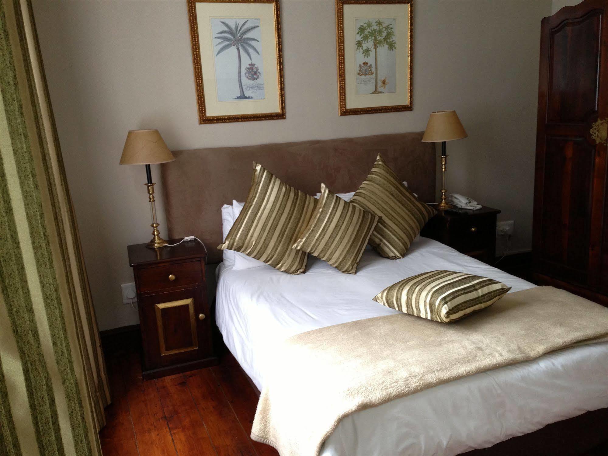 Tudor Hotel Cape Town Exterior photo