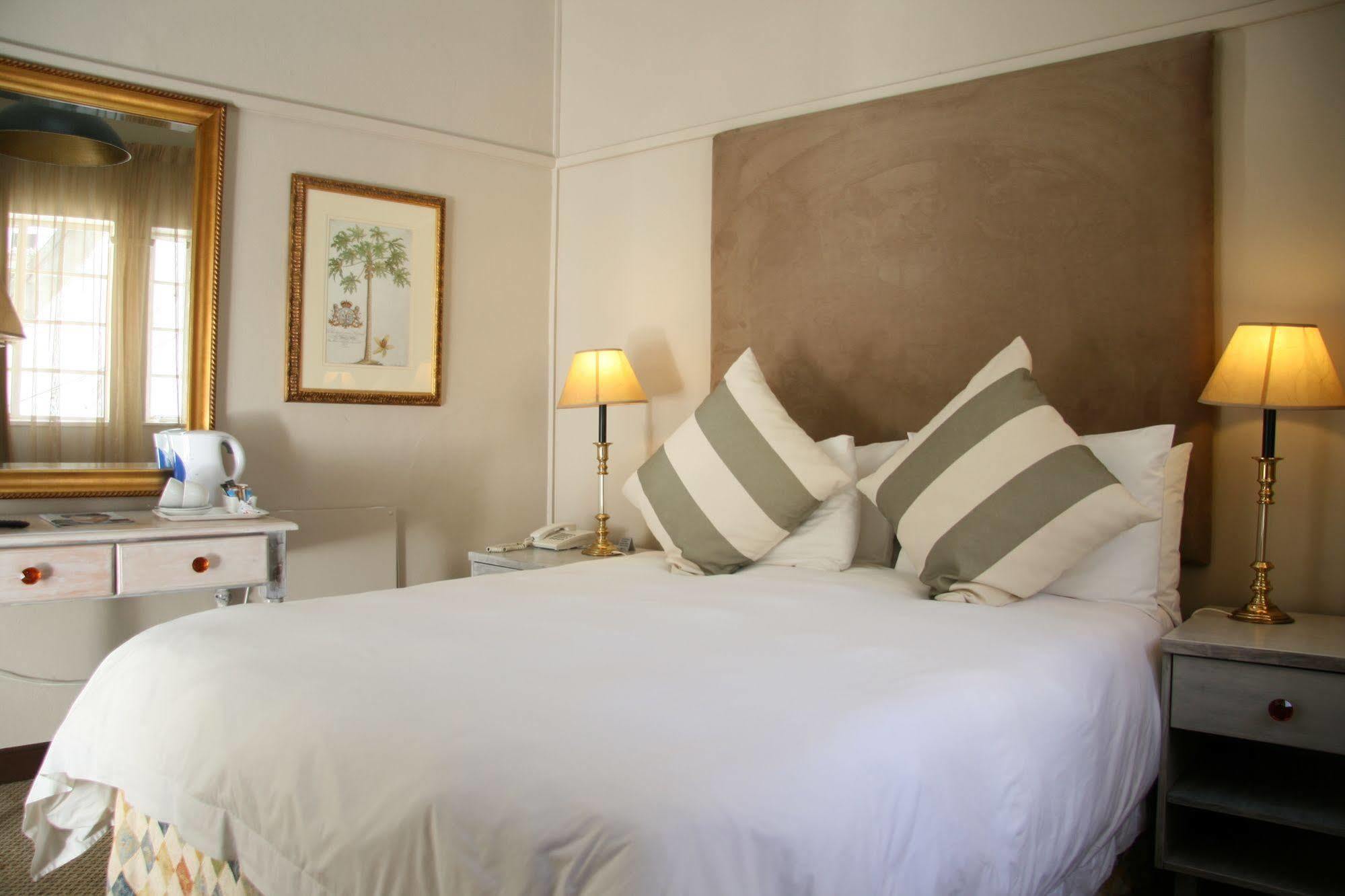 Tudor Hotel Cape Town Exterior photo